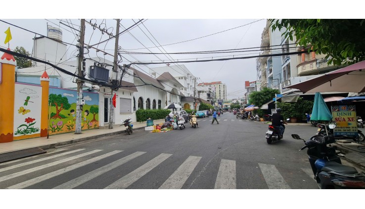 Bán nhà mặt tiền NB Tân Hương 117m²,7TẦNG - DÒNG TIỀN 50 TRIỆU/THÁNG